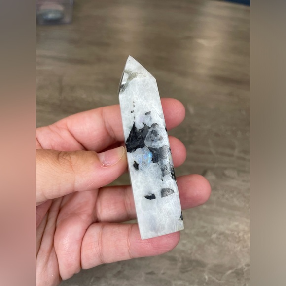 Moonstone Tower Point - Picture 2 of 4